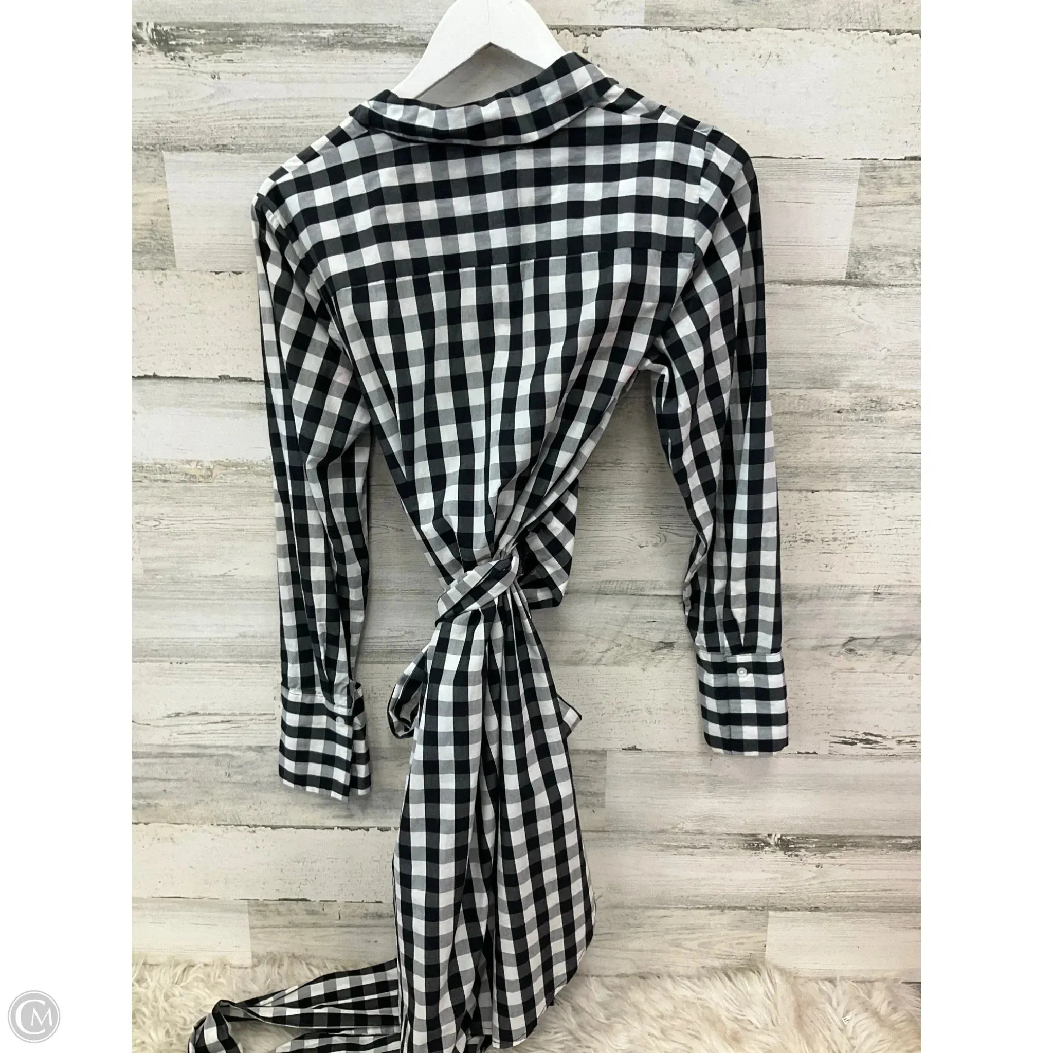 Dress Casual Short By Who What Wear In Black & White. Size: M
